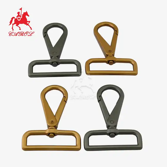 Metal buckles 