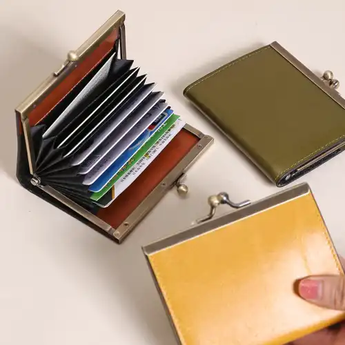 Rectangular metal wallet frames