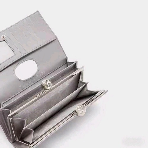 metal wallet frames