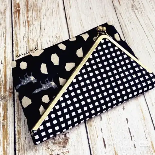 triangle purse frame