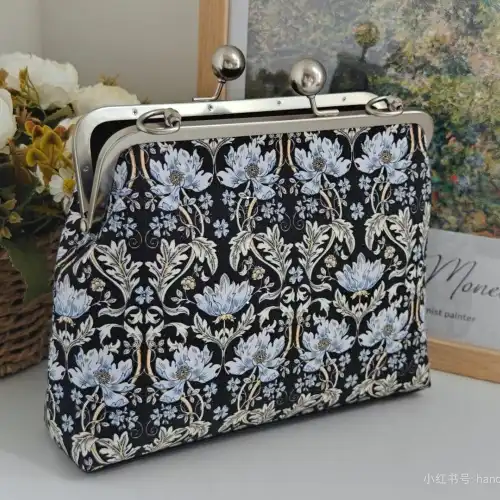 square purse frame