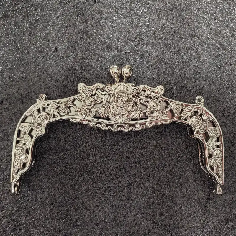 metal purse clasp