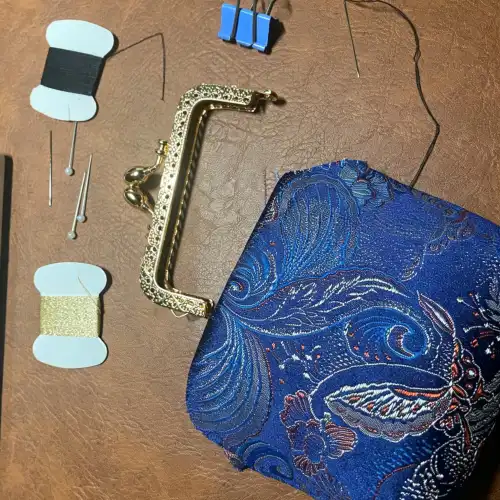 metal purse clasp