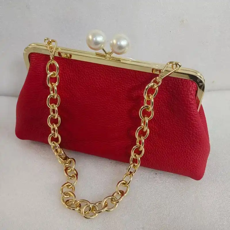 Cadea metálica para bolso