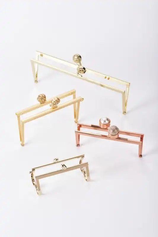 Kiss Lock Frame vs Zipper: Which Closure Is Better for Purses?