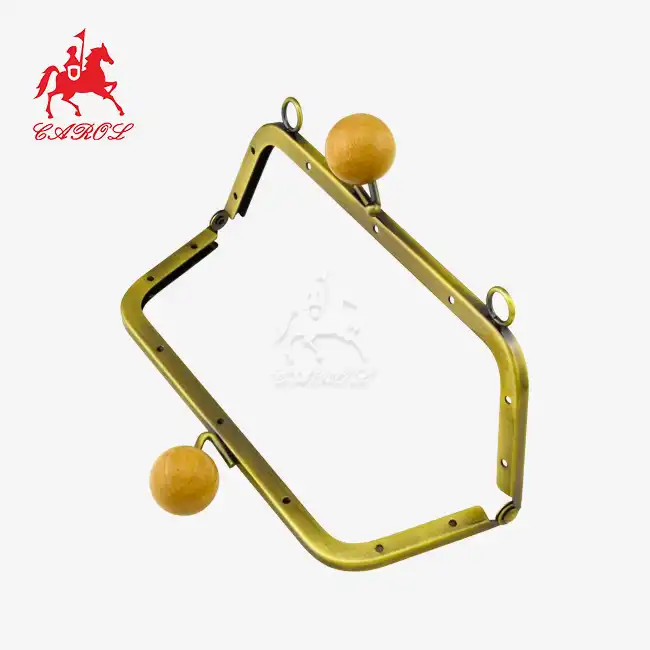 How to Install a metal internal flex frame for the purse?