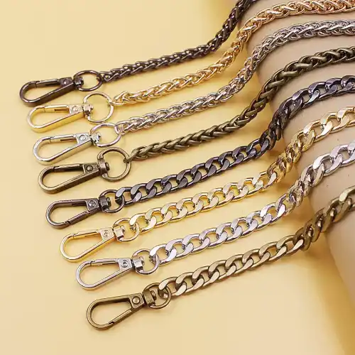 How to add a chain to a clutch bag？