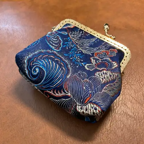 How to sew metal clasp purse?