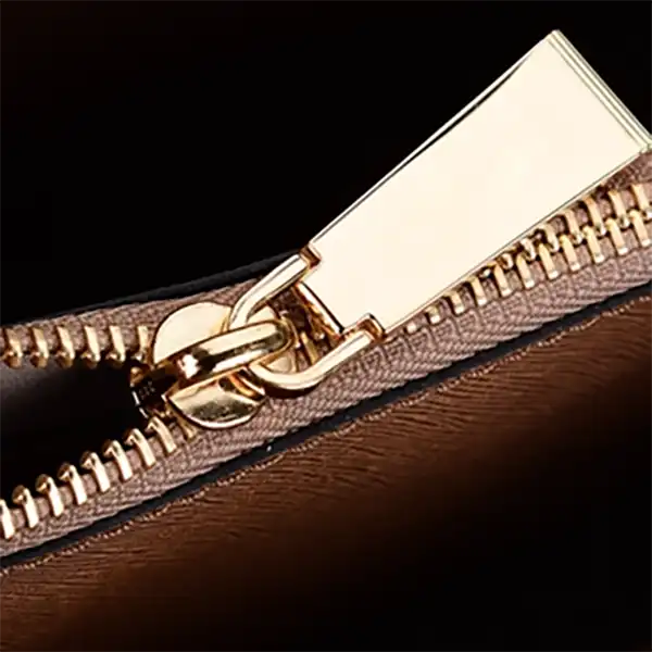 Why Are Metal Zipper Pullers More Durable？