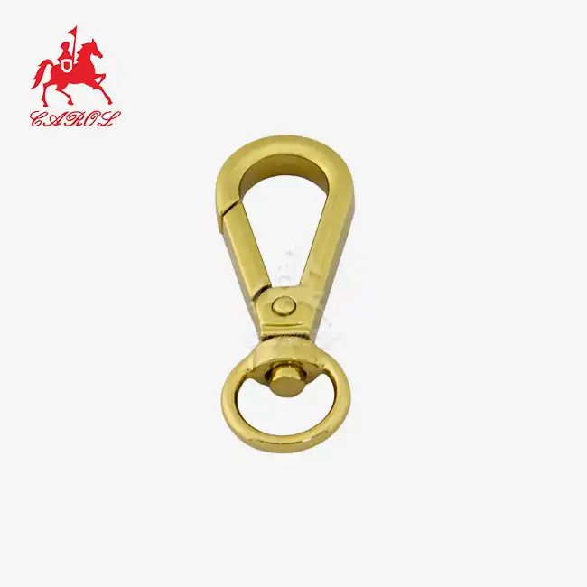 Care tips to prevent rust on metal dog hooks for bag